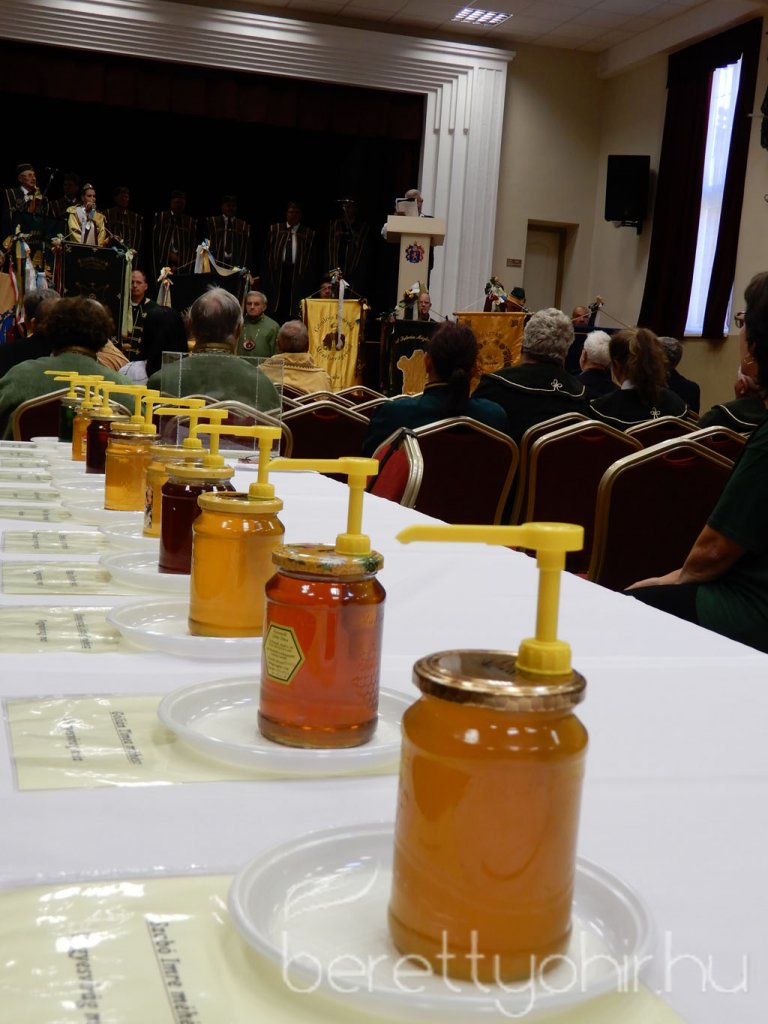 IX. Bihari Mézesnap 18